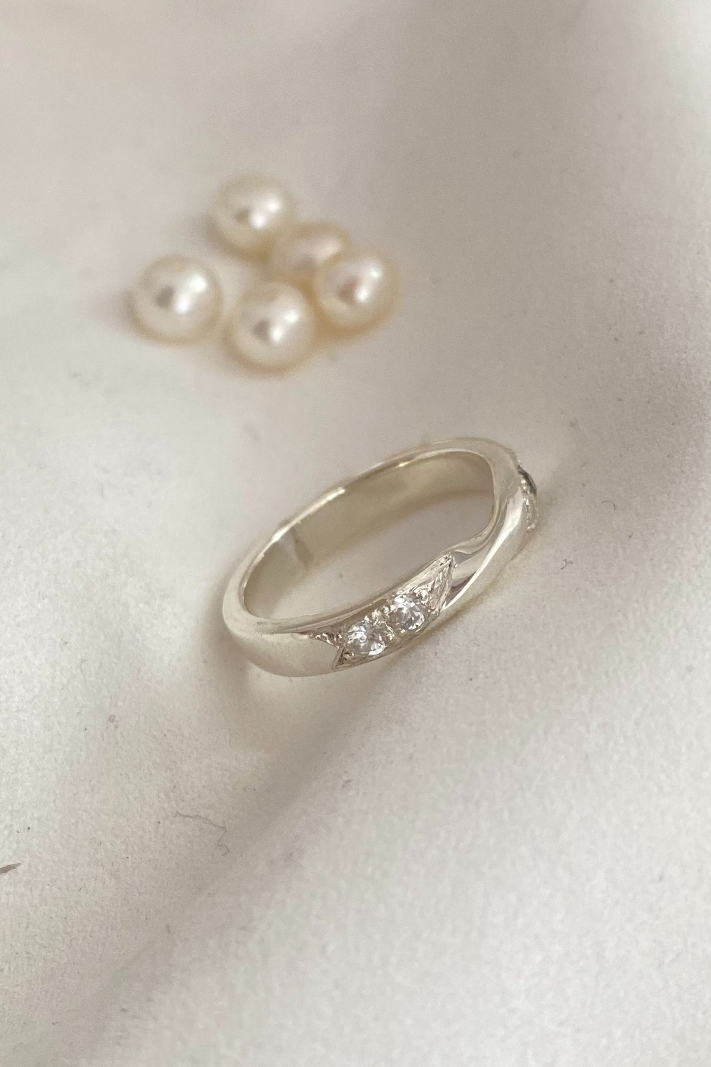Anillo Twist Doble Aura Topacios