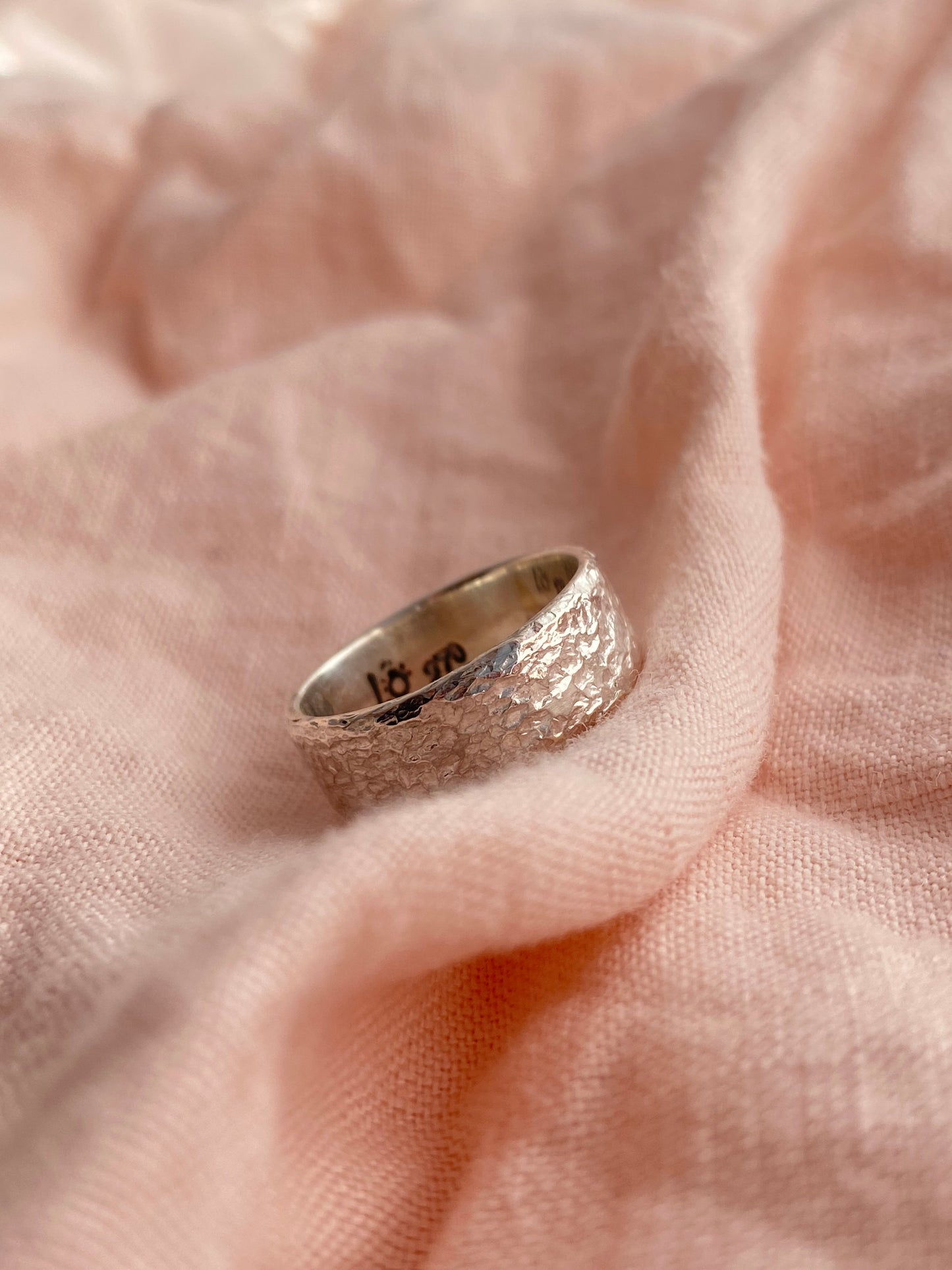 Anillo Resplandor Divino Textura