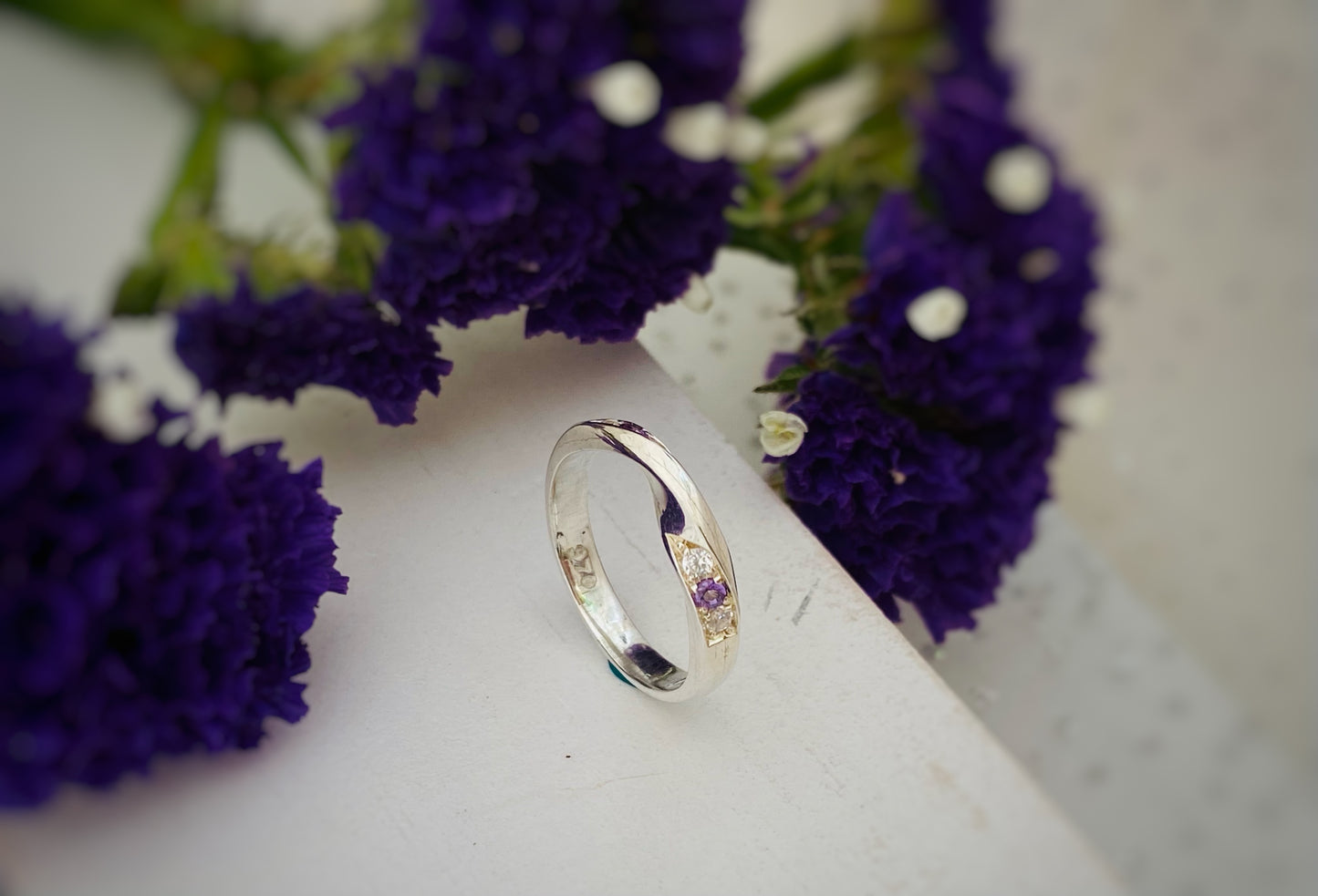 Anillo Triple Twist "Amouléto Mora"