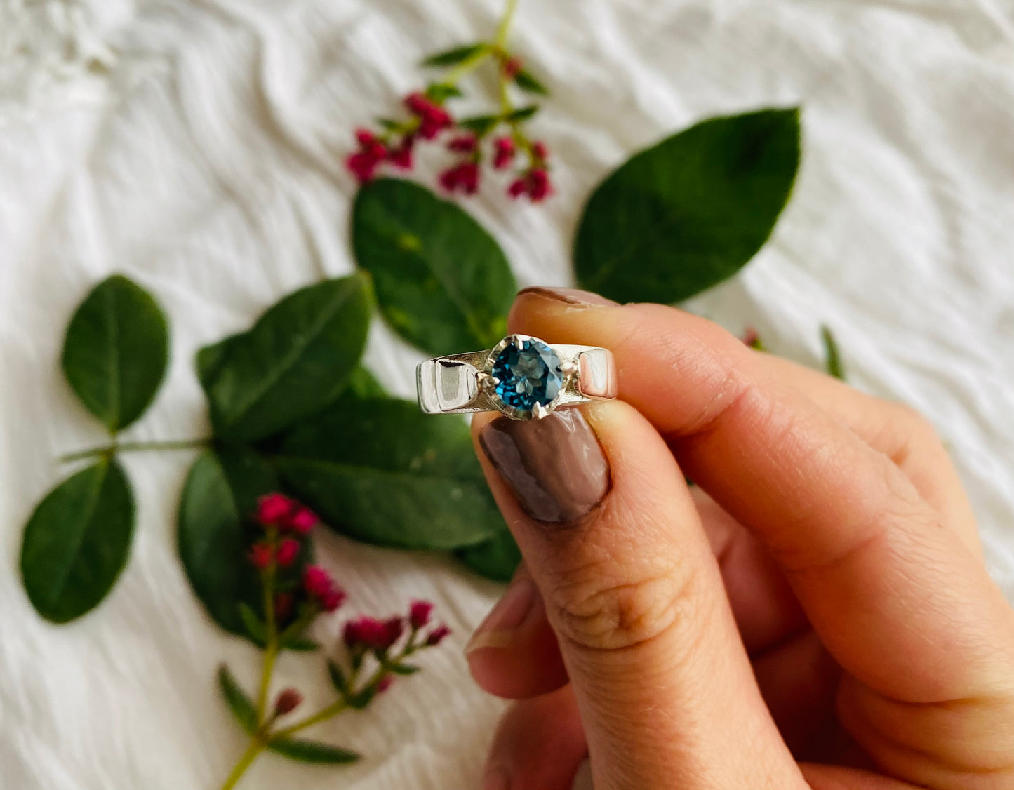 Anillo "Château" Topacio Magia de Zoi