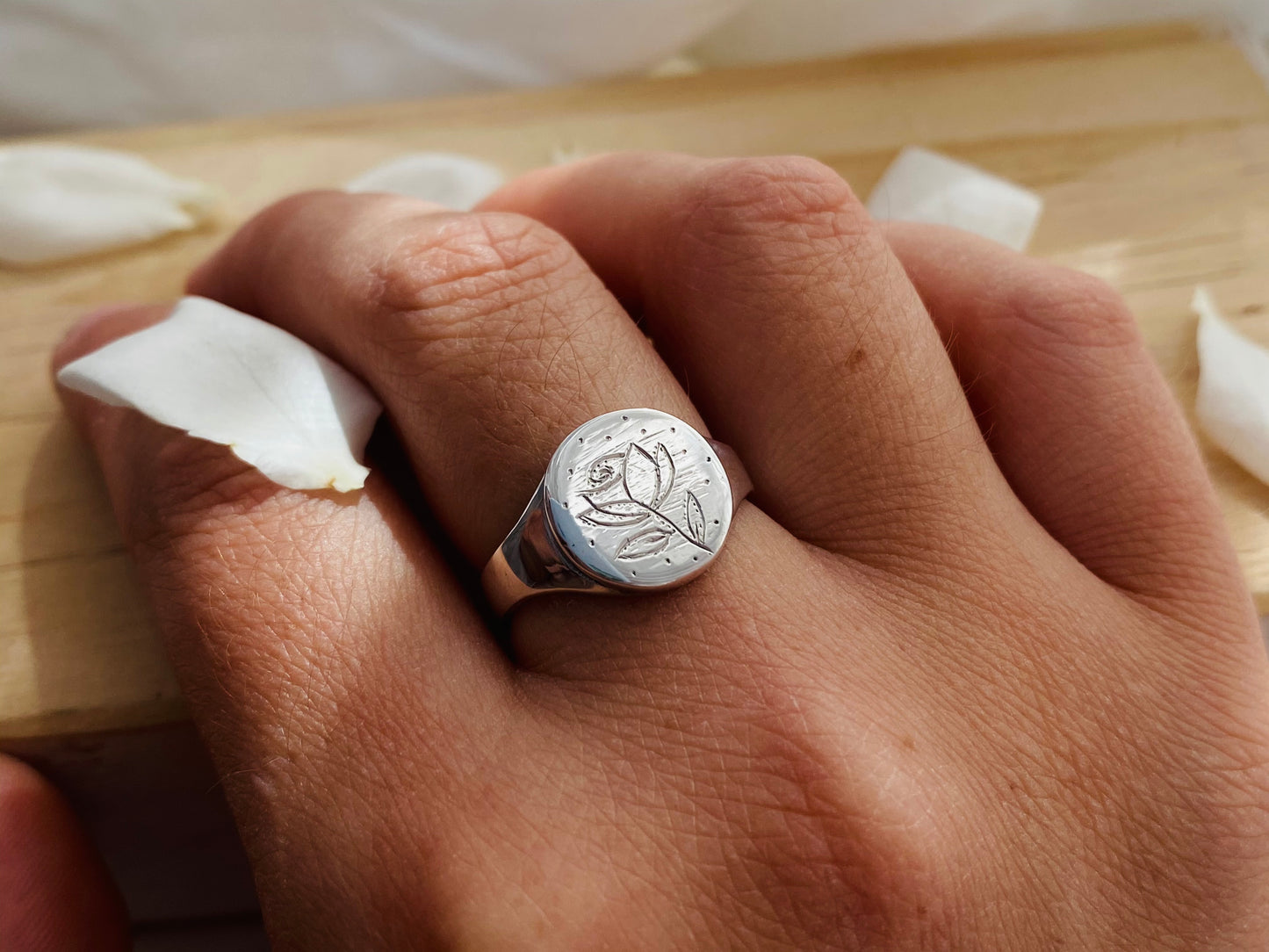 Anillo Sello Rústico "La Bella"