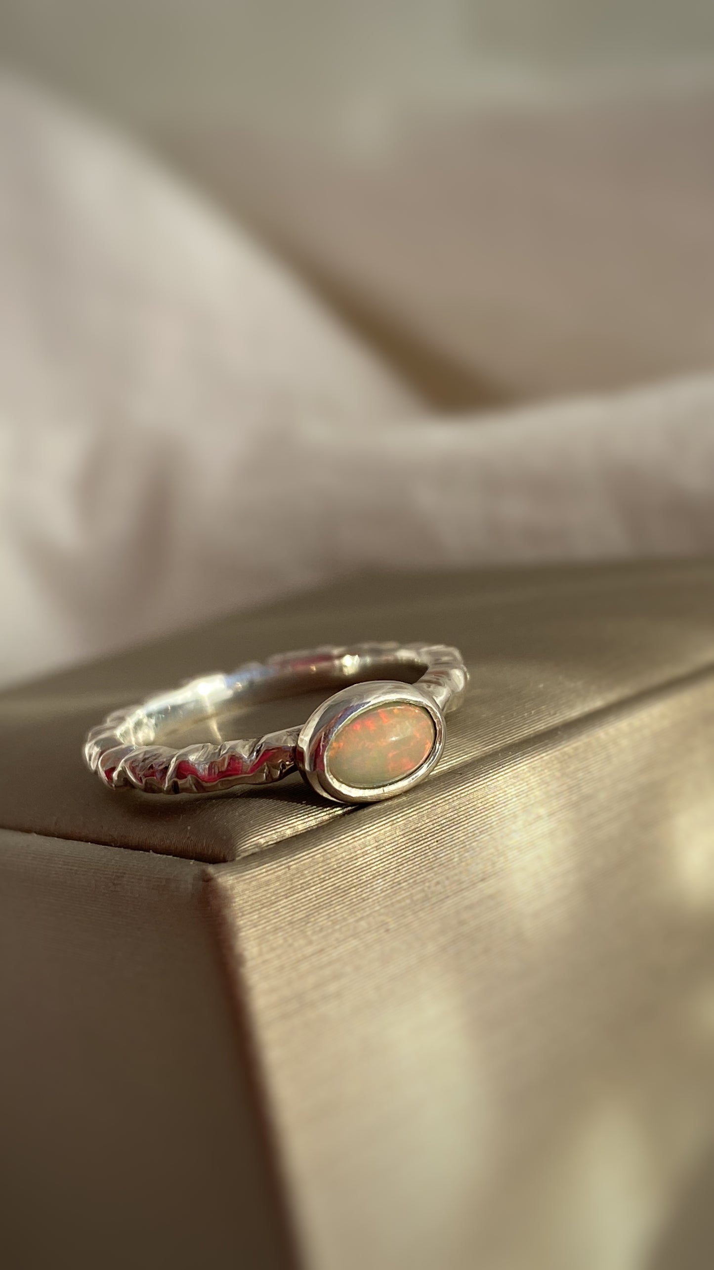 ANILLOS REFLEJOS CELESTIALES OPALO ETIOPE