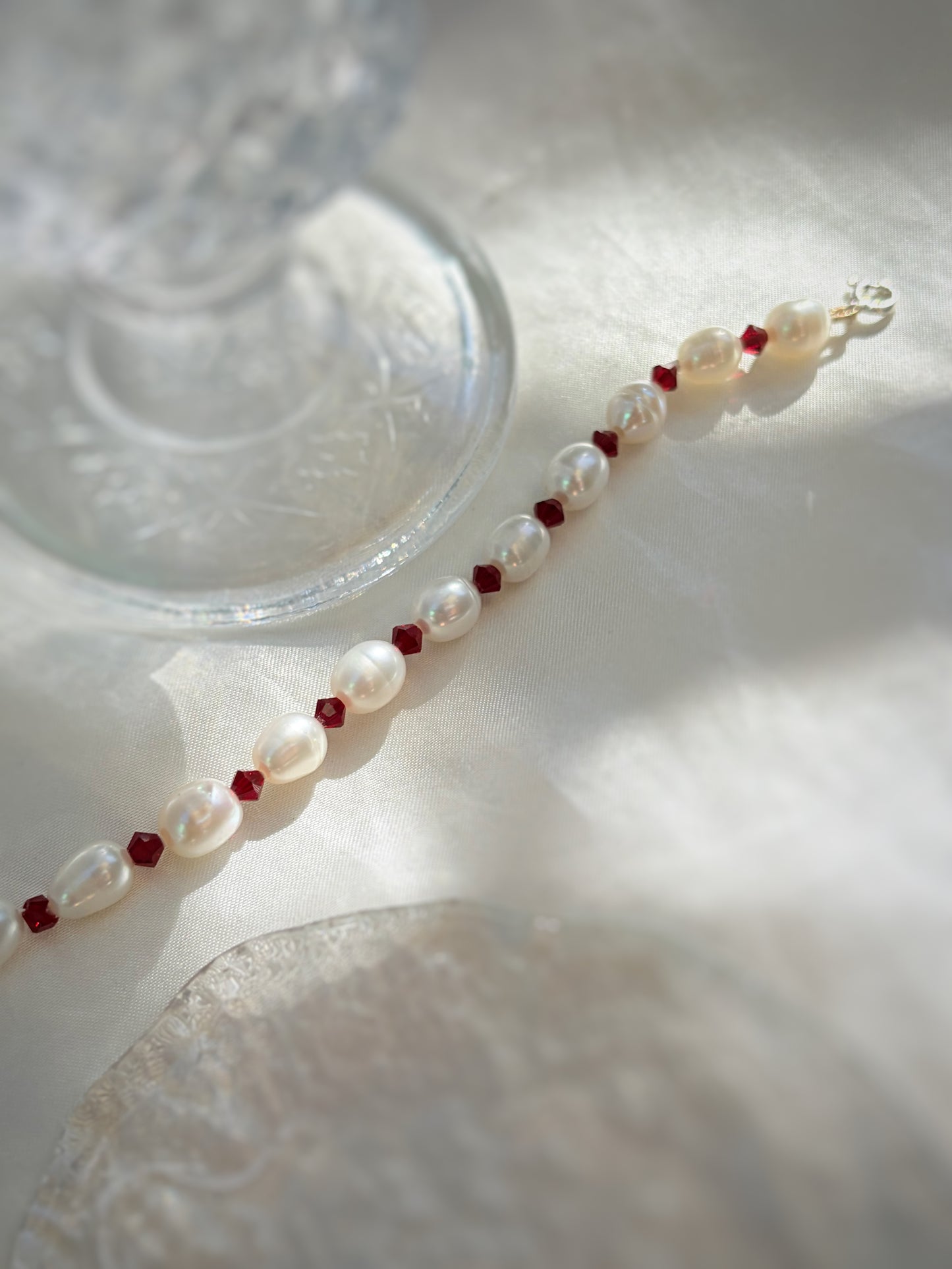 PULSERA NUDO NÁCAR/ SWAROVSKI BURDEOS