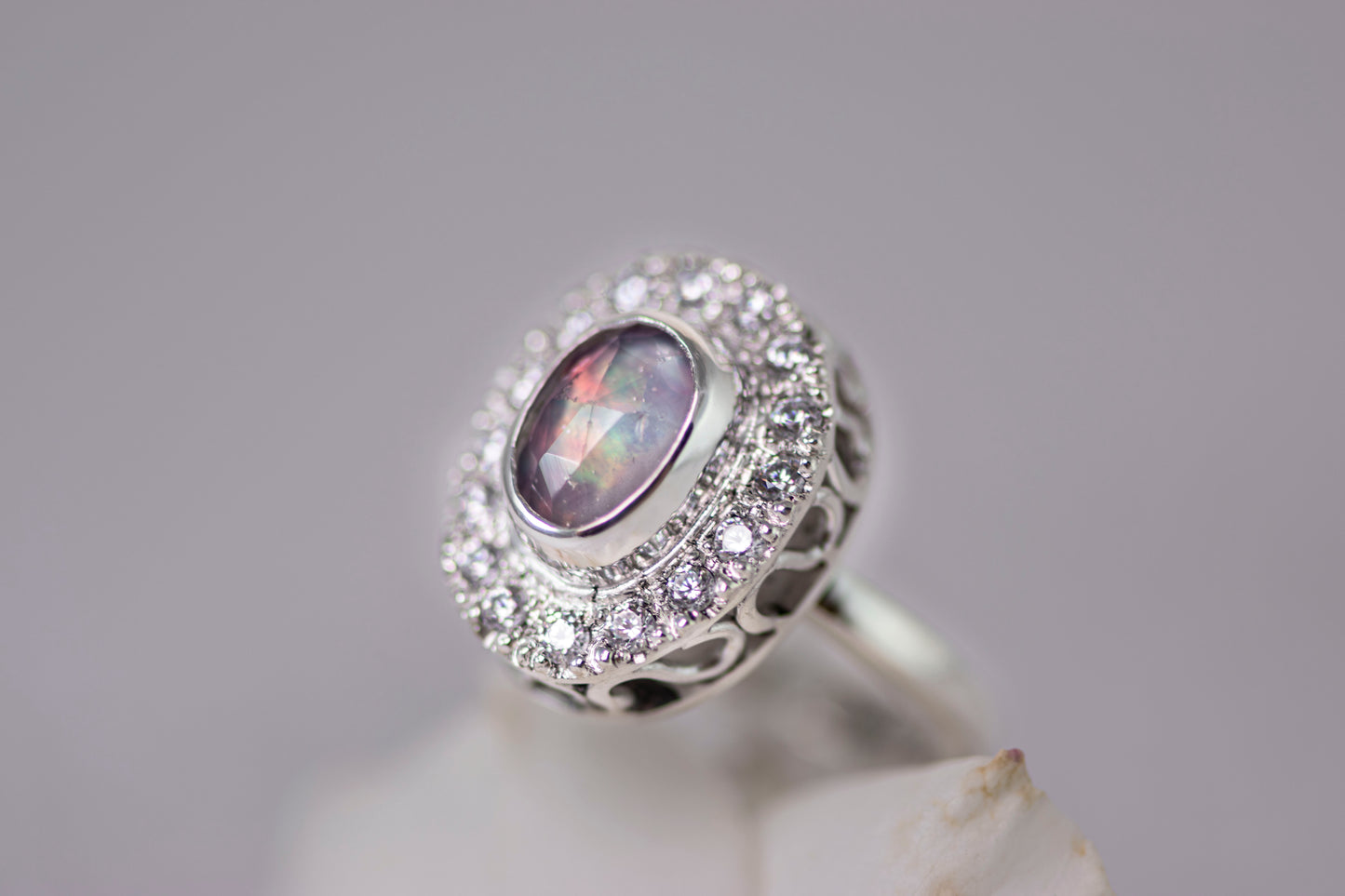 ANILLO CALEIDOSCOPIO ROSA DE ÓPALO AURORA