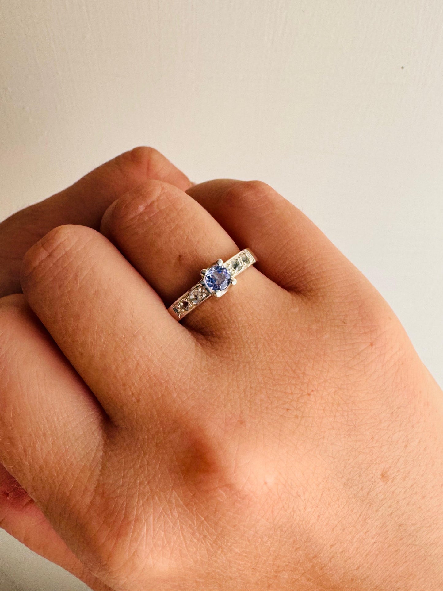 Anillo "Atenea" Tanzanita y Topacios