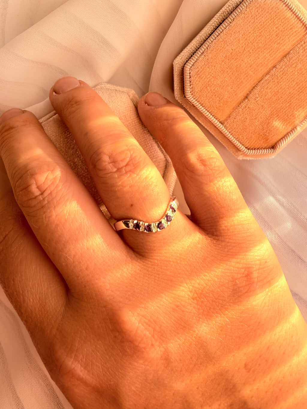 ANILLO LOVELY TWIST CINCO AMATISTAS