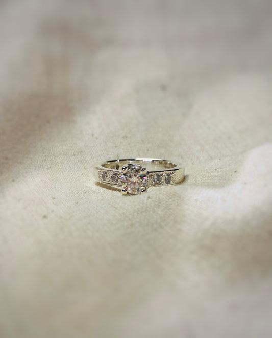 ANILLO ENCANTO DOBLE MOISSANITA