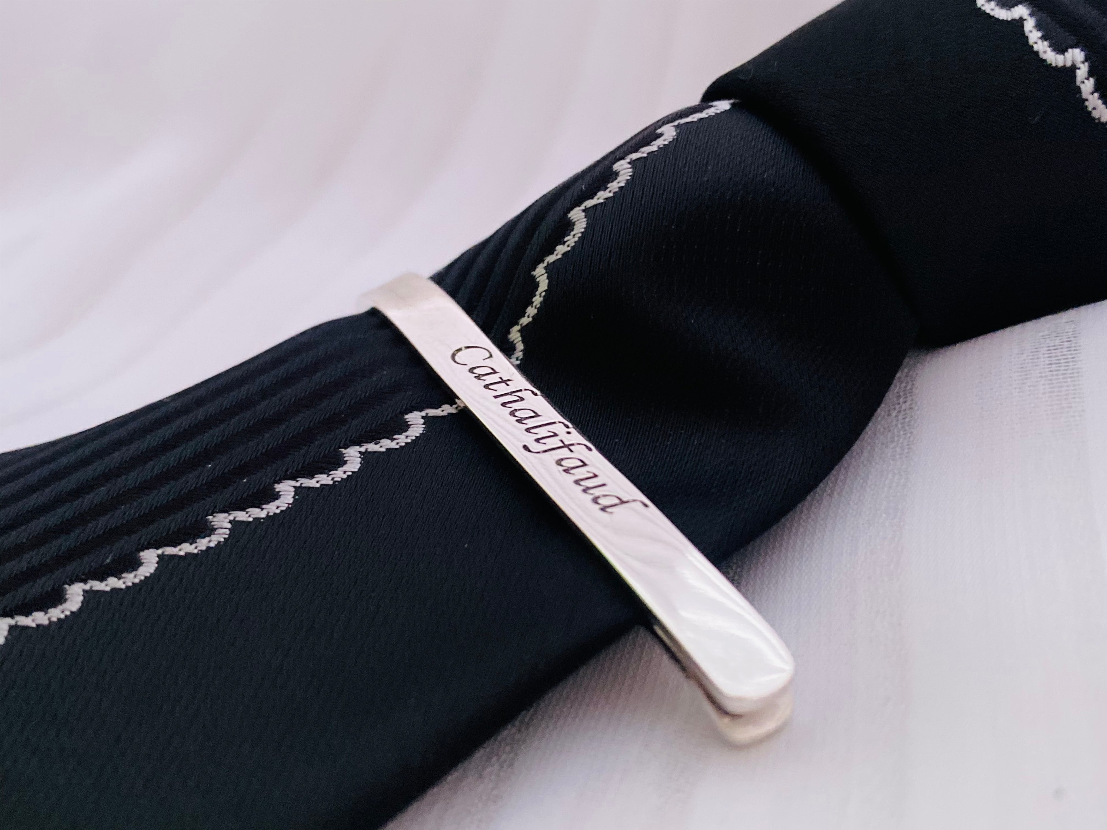 PIN CORBATA