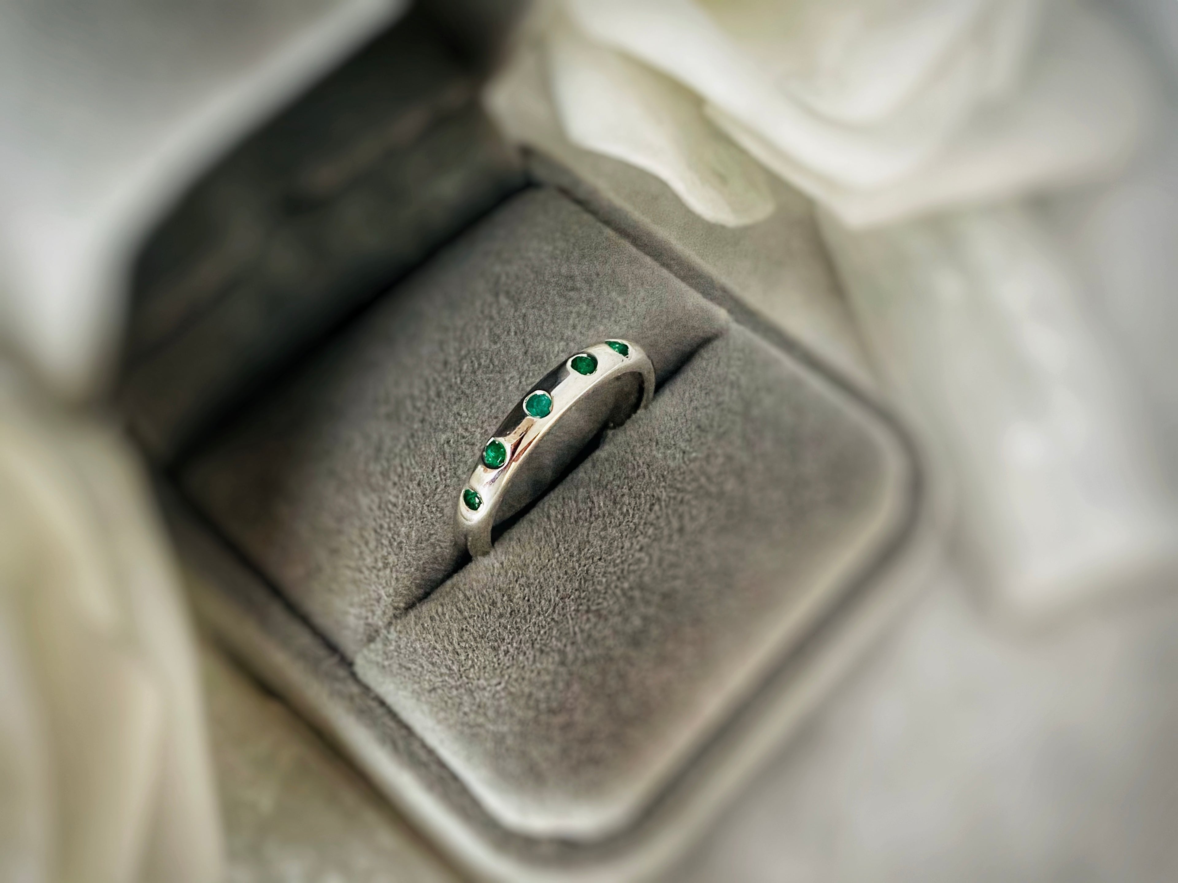 ANILLO ESMERALDA "SEDUCCION DE VENUS"