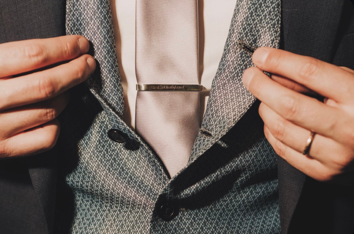 PIN CORBATA