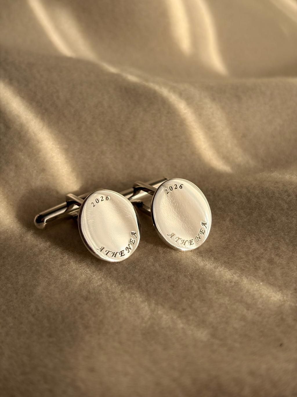 COLLERAS PERSONALIZADAS OVALADAS INICIALES/MECANISMO U