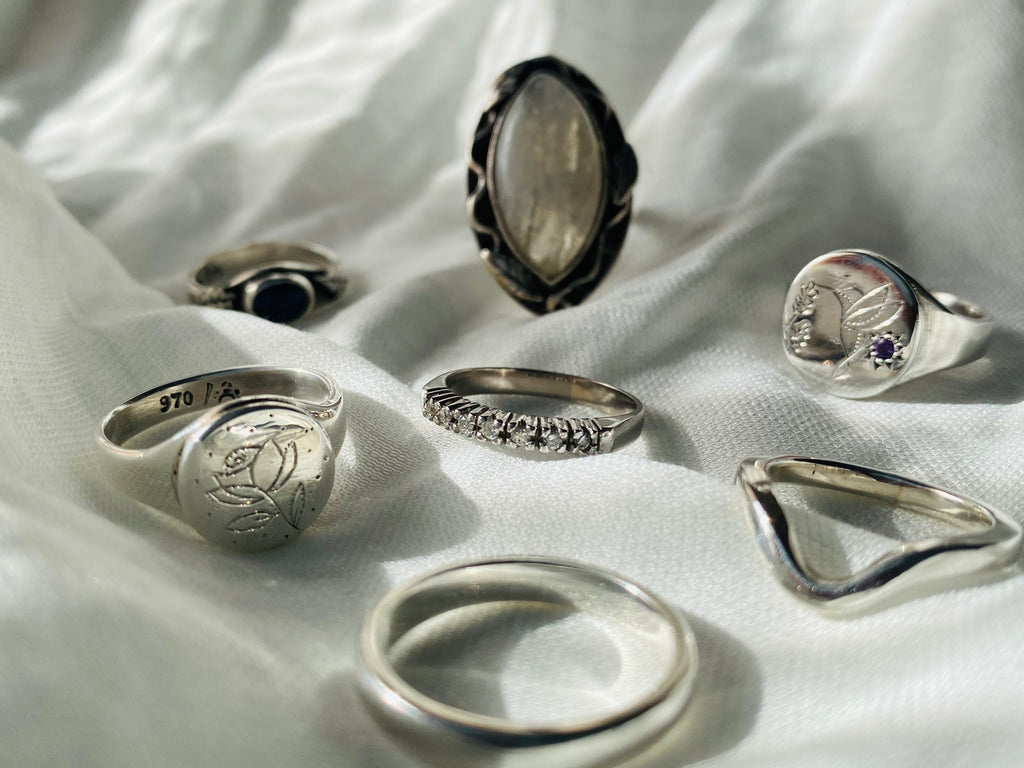 MEDIO CINTILLO DIAMANTES 3PT / ORO BLANCO 18K