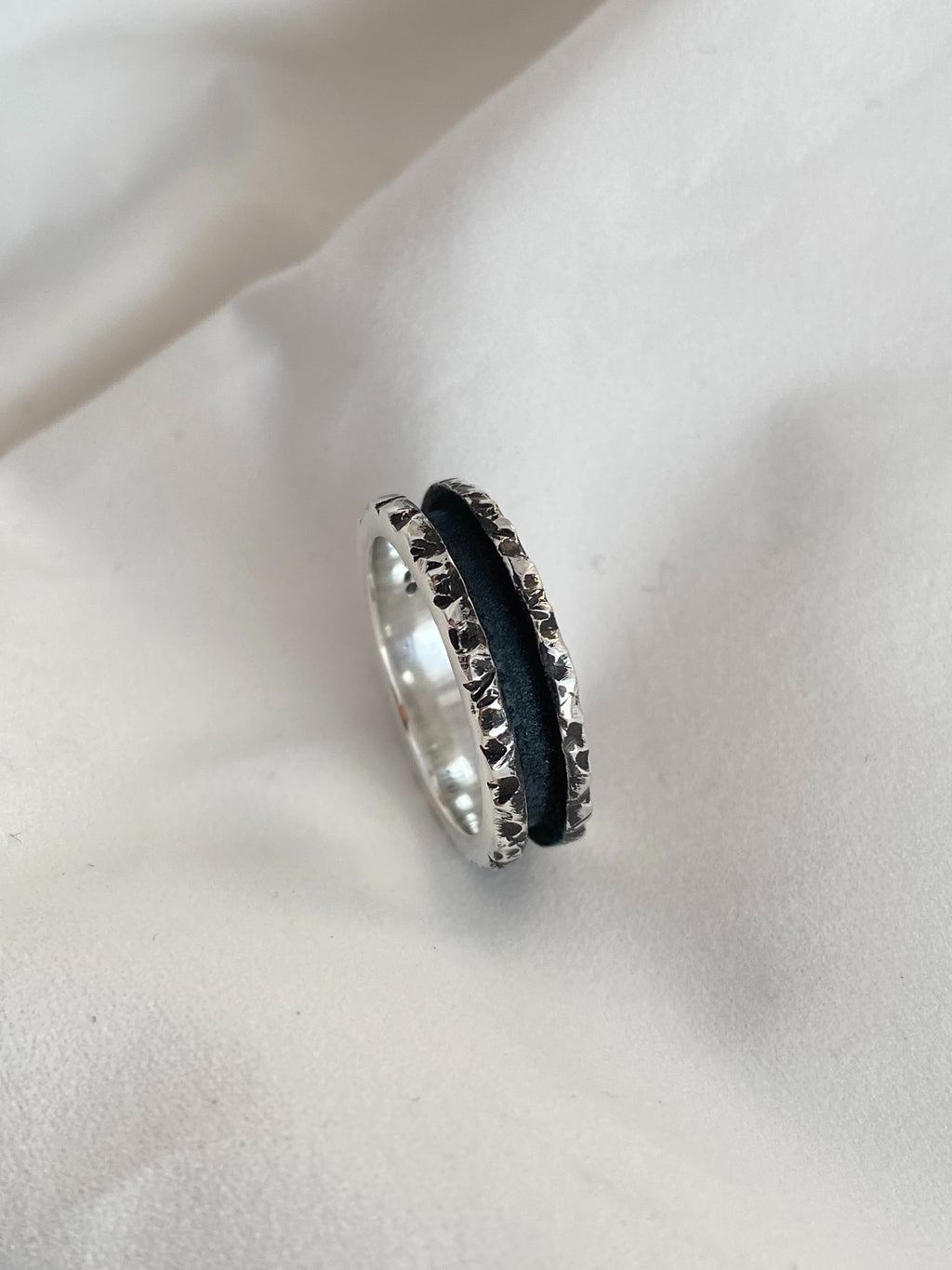 ANILLO FACETAS NOCTURNAS