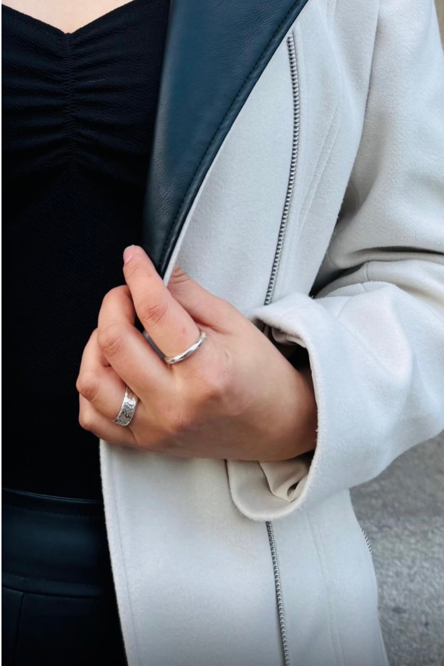 ANILLO RESPLANDOR DIVINO TEXTURA