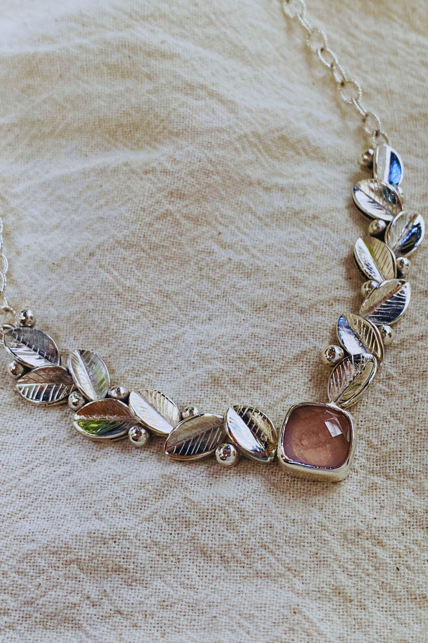 COLGANTE NATURA OLYMPEA CUARZO ROSA