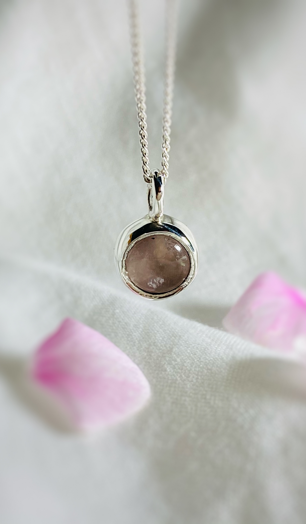 PUNTO DE LUZ PETITE CUARZO ROSA
