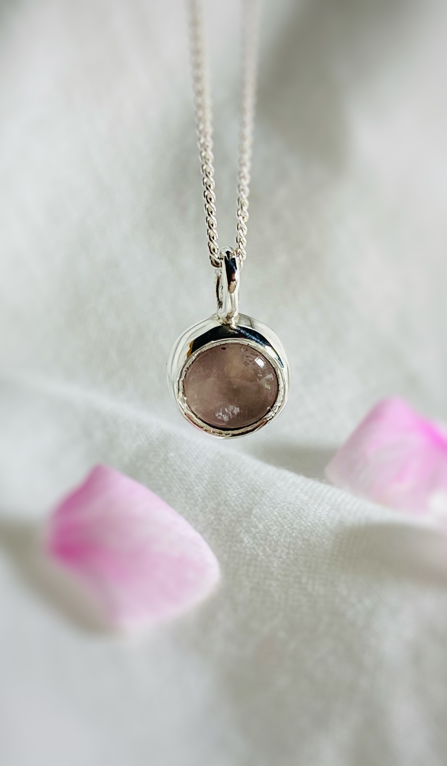PUNTO DE LUZ PETITE CUARZO ROSA