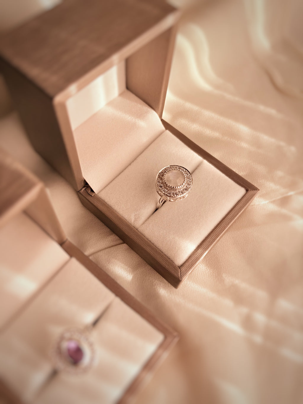 ANILLO CALEIDOSCOPIO PIEDRA LUNA