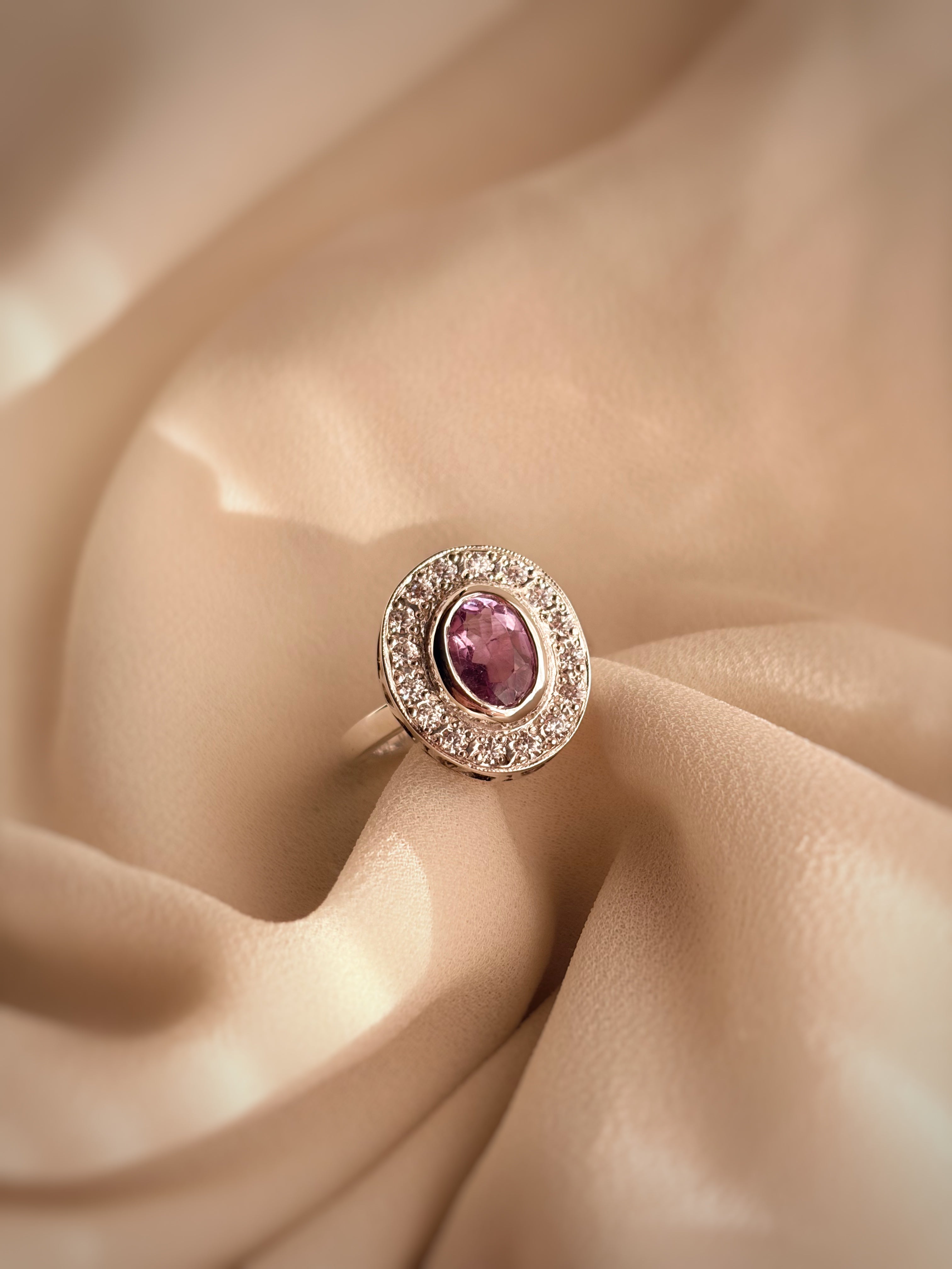 ANILLO FULGOR AMATISTA FACETADA