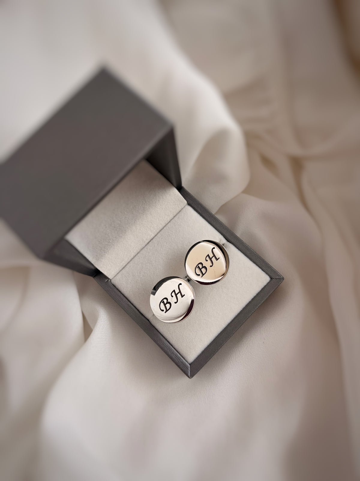 COLLERAS PERSONALIZADAS INICIALES/MECANISMO U