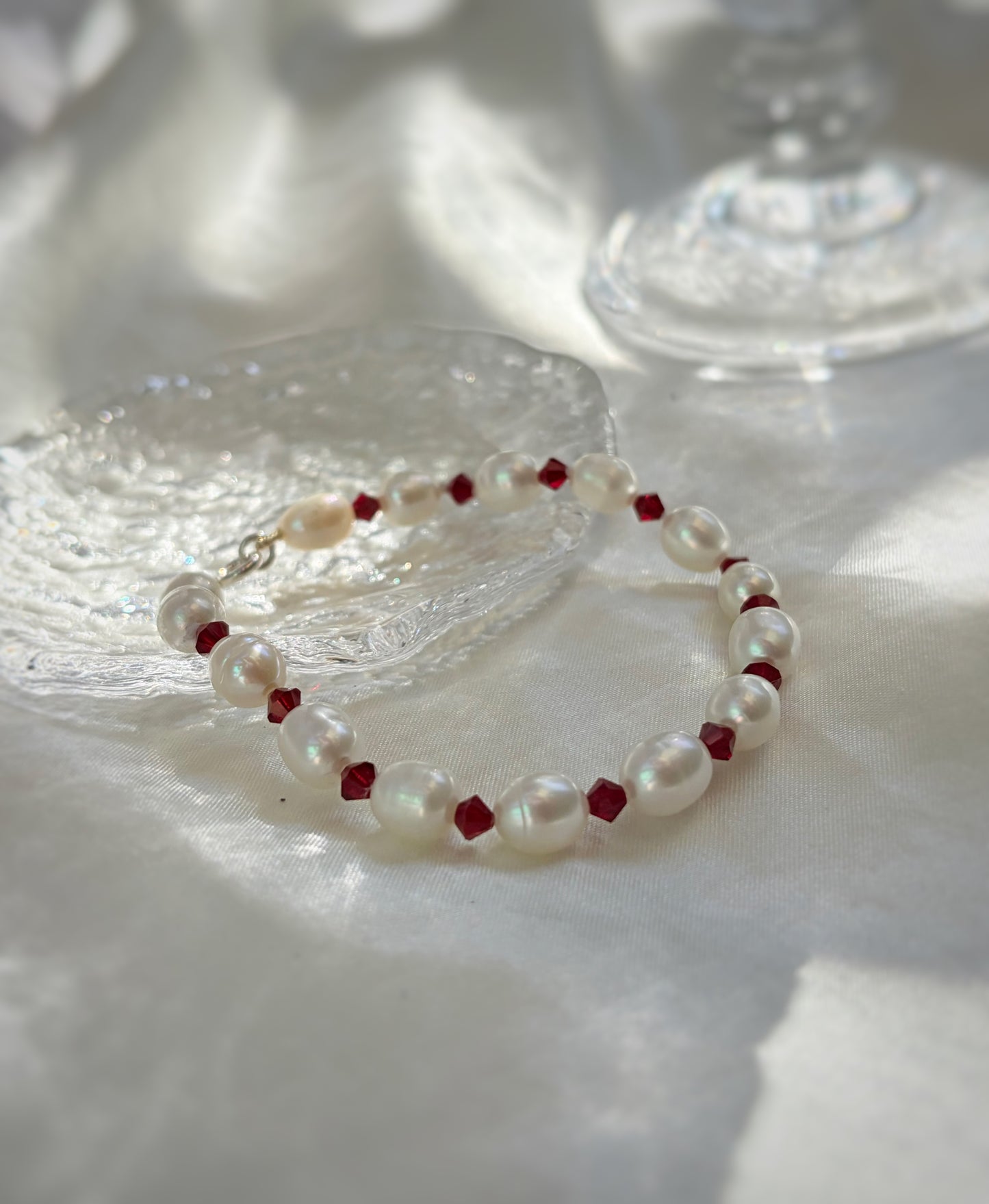 PULSERA NUDO NÁCAR/ SWAROVSKI BURDEOS