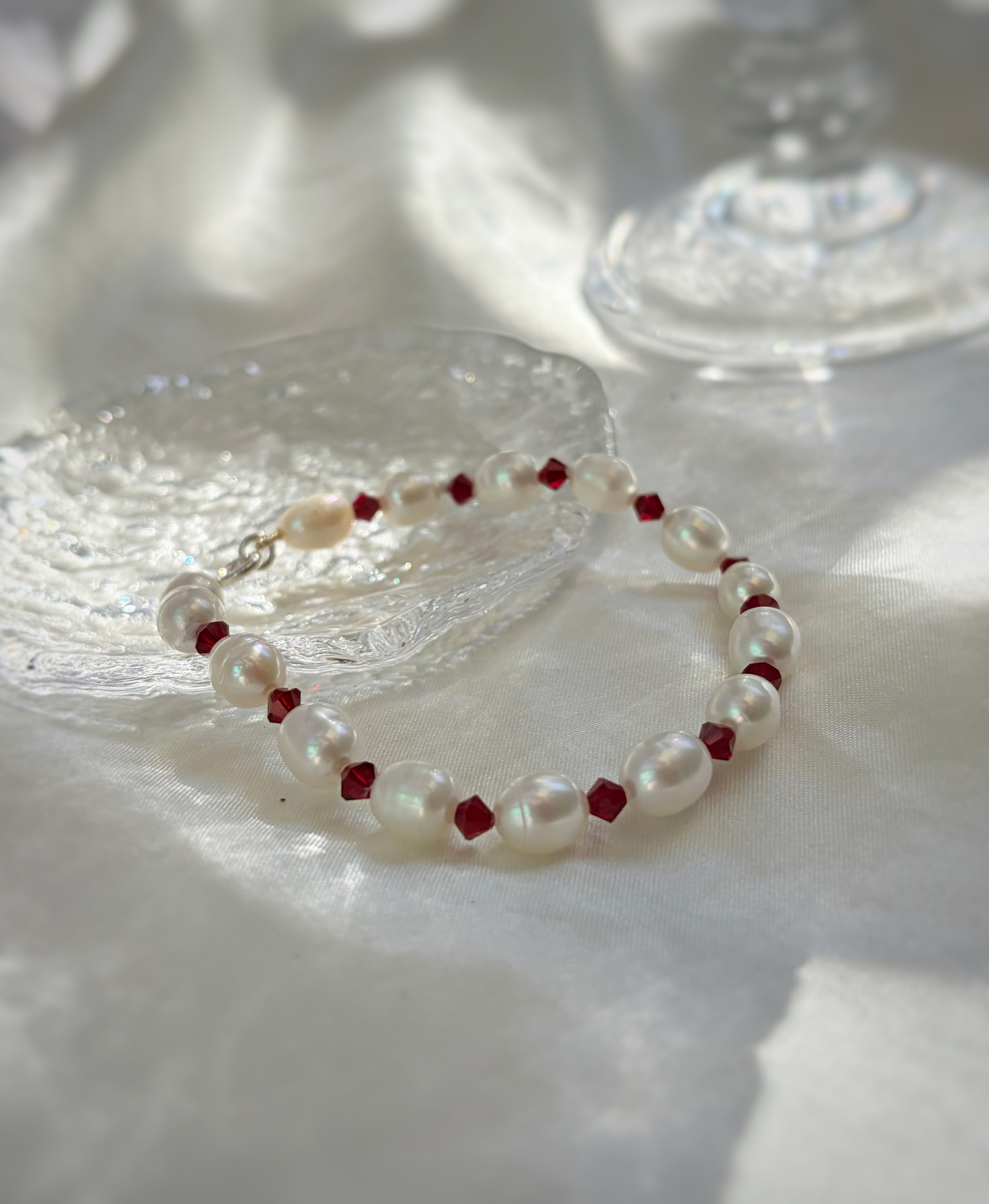 PULSERA NUDO NÁCAR/ SWAROVSKI BURDEOS