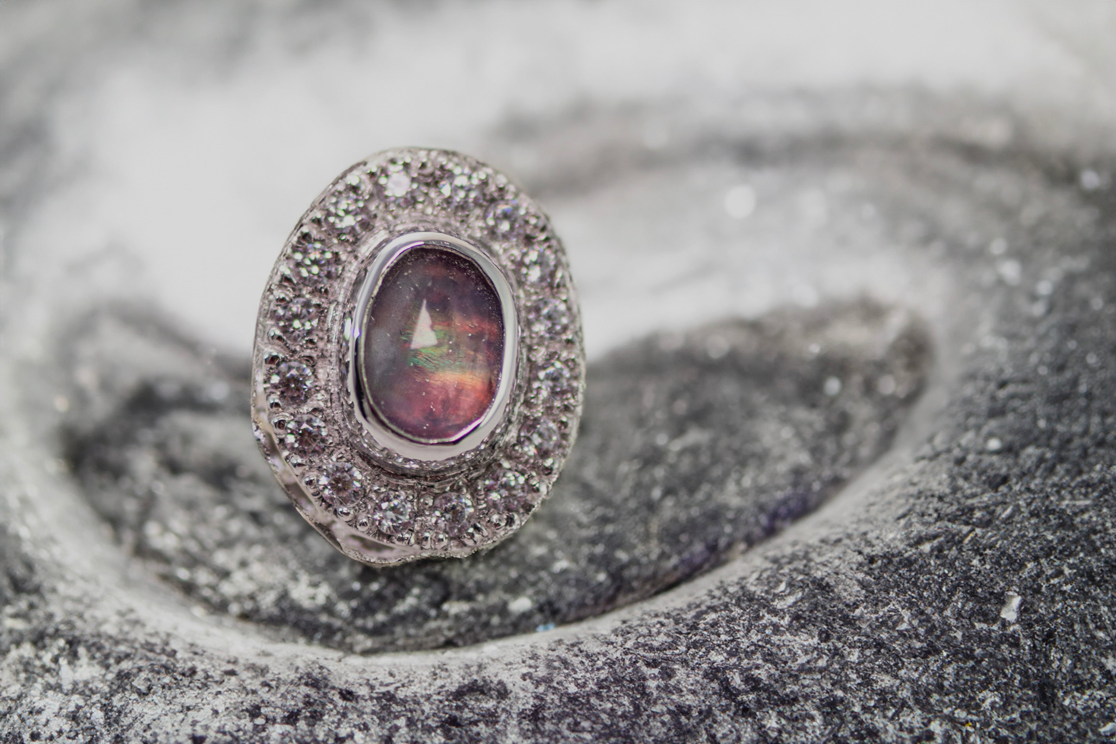ANILLO CALEIDOSCOPIO ROSA DE ÓPALO AURORA